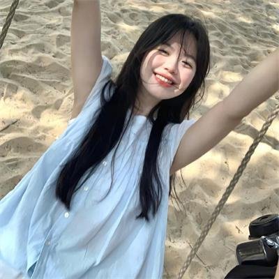 街谈巷议 海报